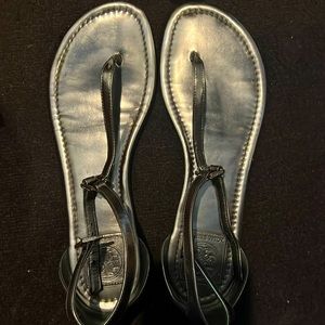 Tory burch flat sandals. Silver gray. 10M